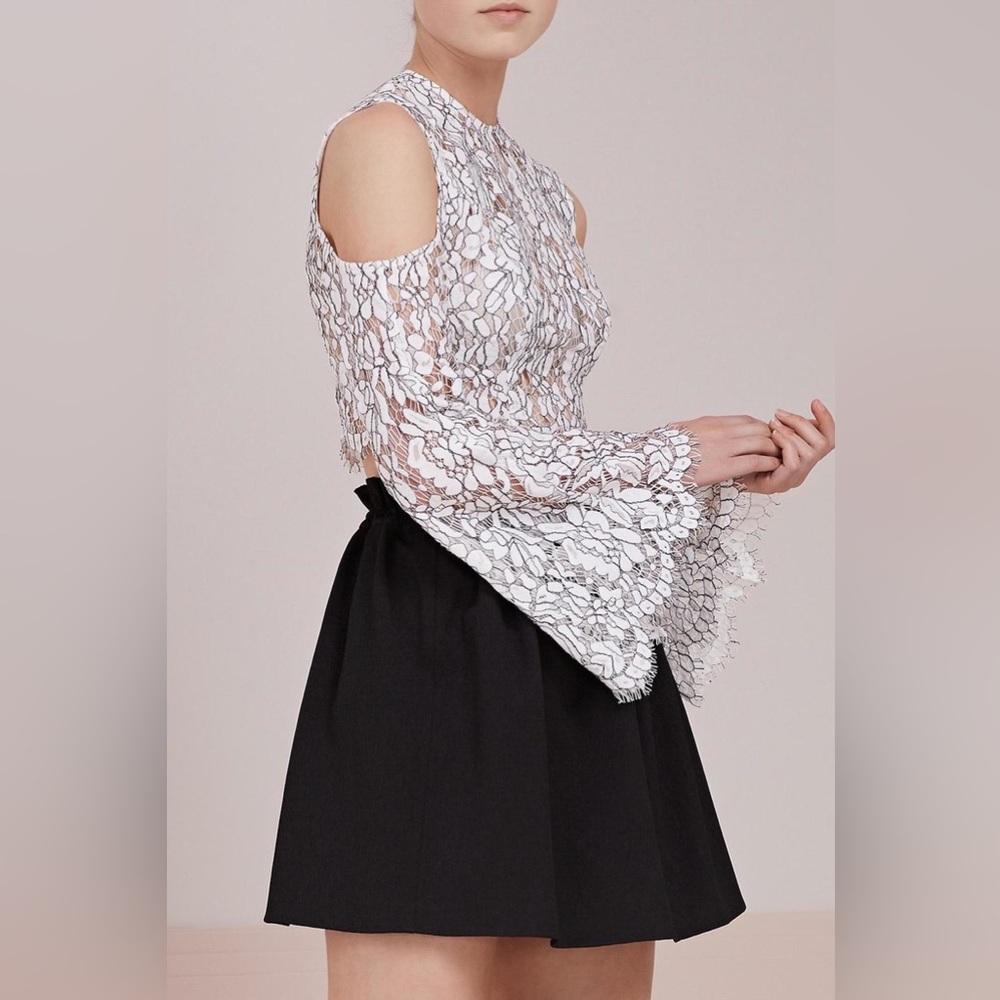 Keepsake PORCELAIN LACE TOP size S